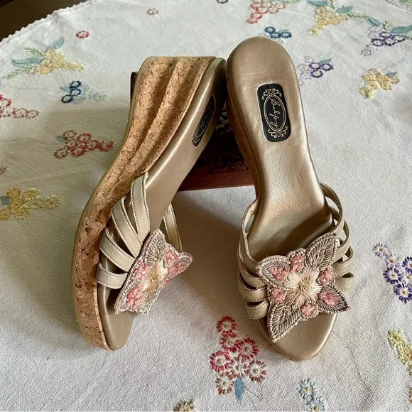 Salpy Handmade Leather w/ Cork Wedge Sandal. Beaded Detaing. Size 9 - Picture 12 of 15